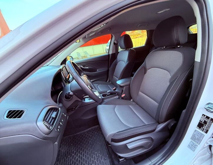 Hyundai i30 12