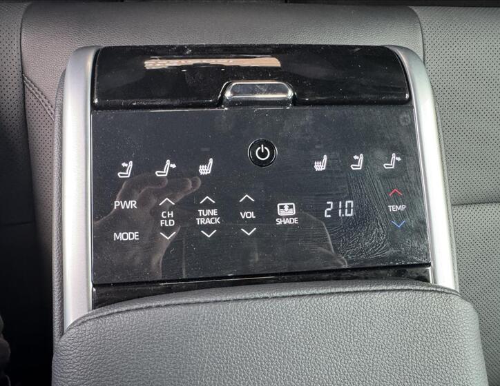Toyota Camry 13
