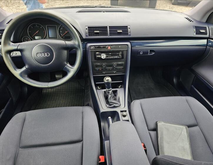 Audi A4 14