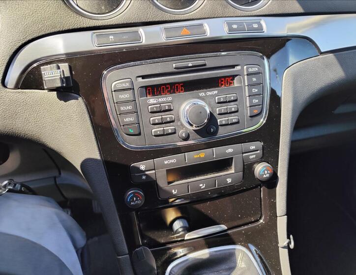 Ford S-MAX 38