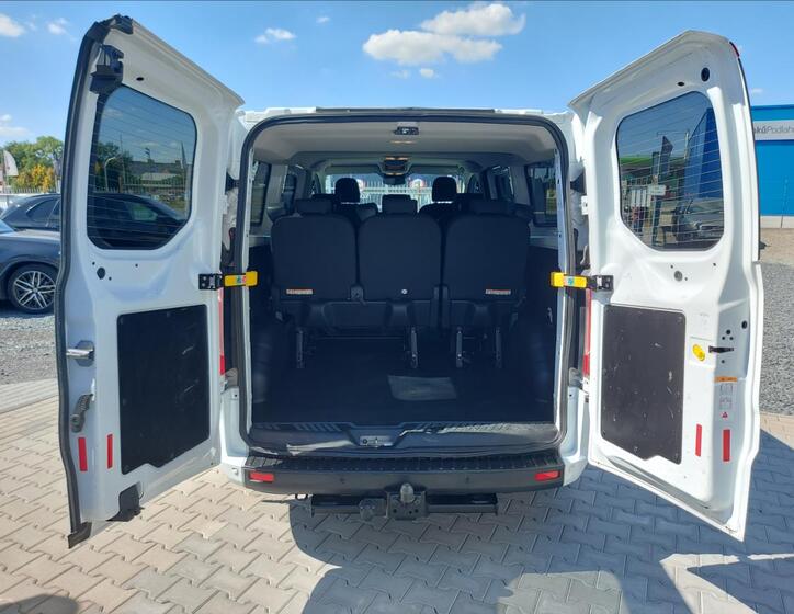 Ford Transit Custom 12