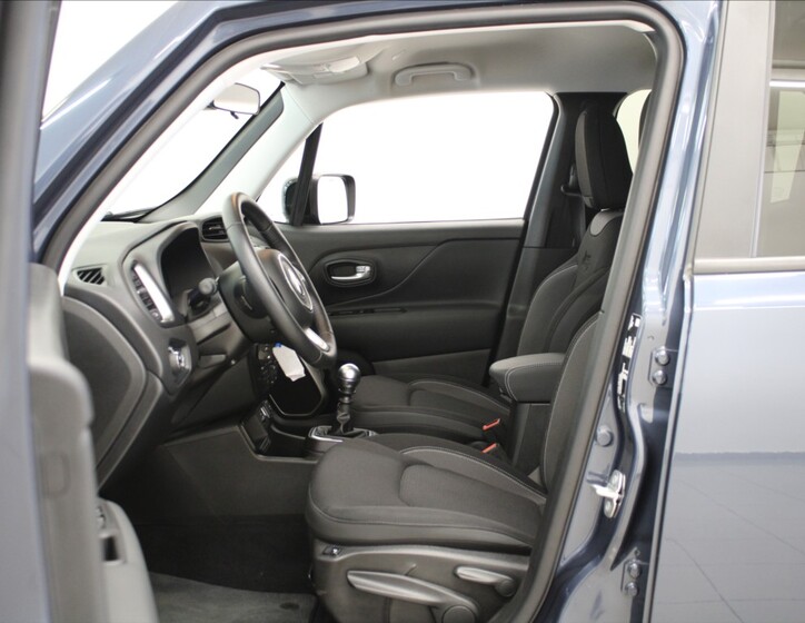 Jeep Renegade 6
