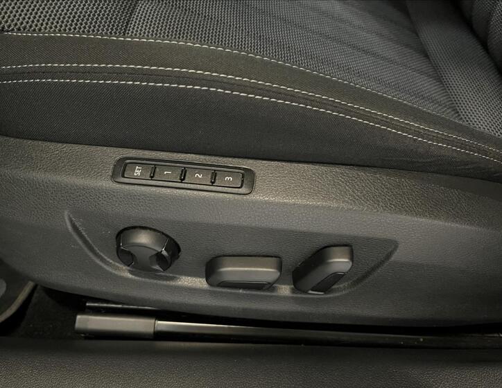 Škoda Superb 22