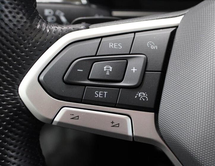 Volkswagen Passat 18