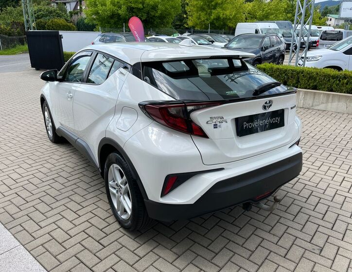 Toyota C-HR 5