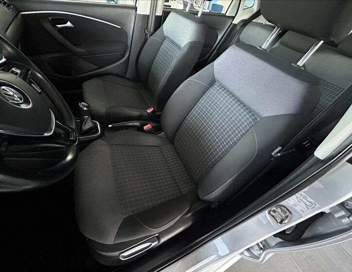 Volkswagen Polo 22