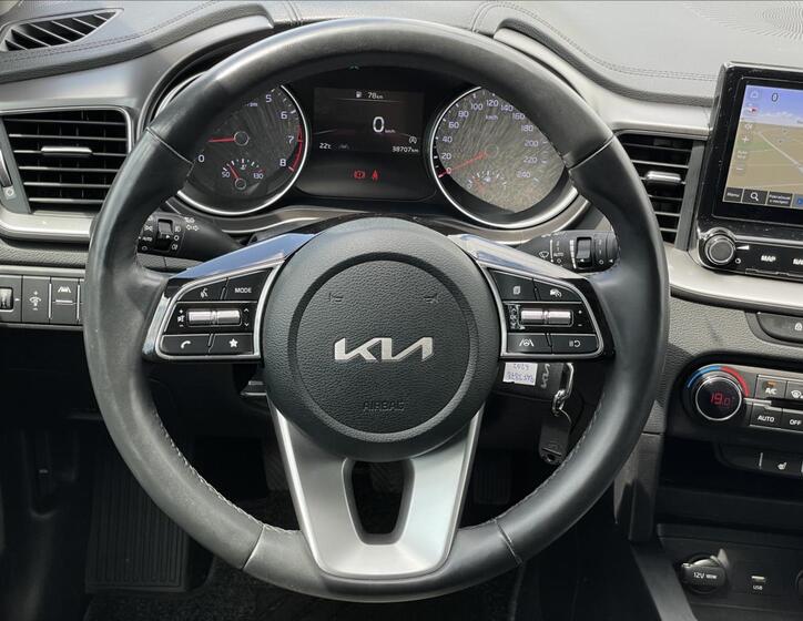 KIA Ceed 8