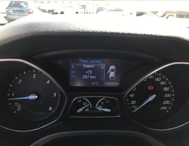 Ford Focus 10