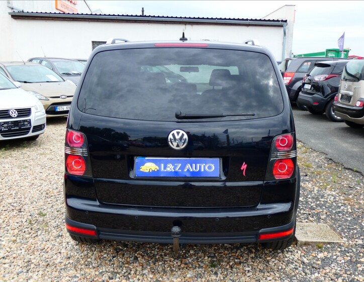 Volkswagen Touran 5