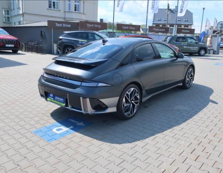 Hyundai Ioniq 6 7