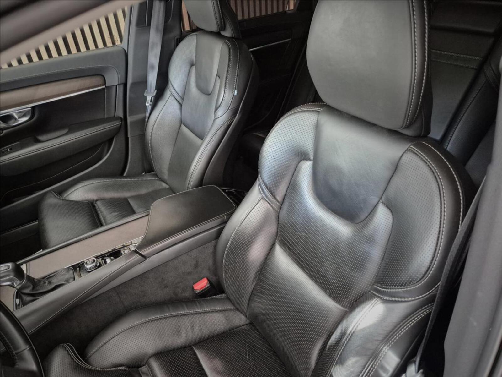 Volvo V90 17