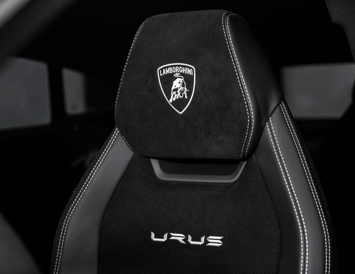 Lamborghini Urus 38