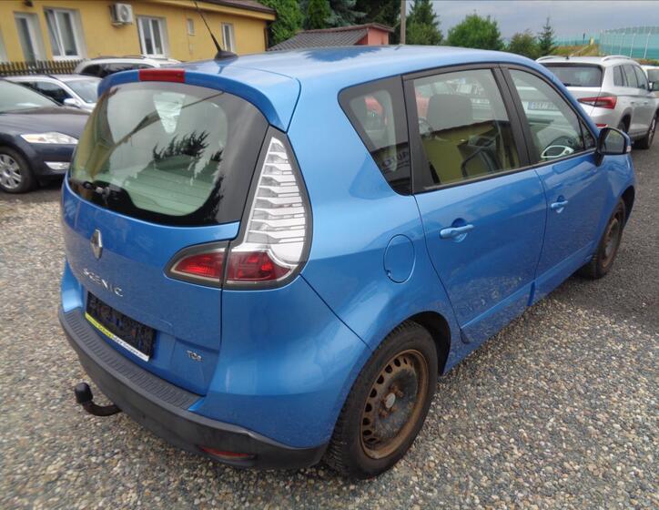 Renault Grand Scénic 9
