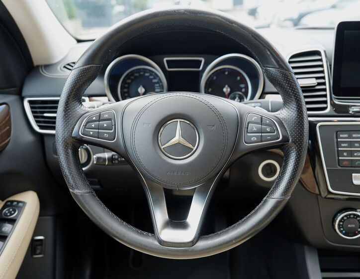Mercedes-Benz GLS 32