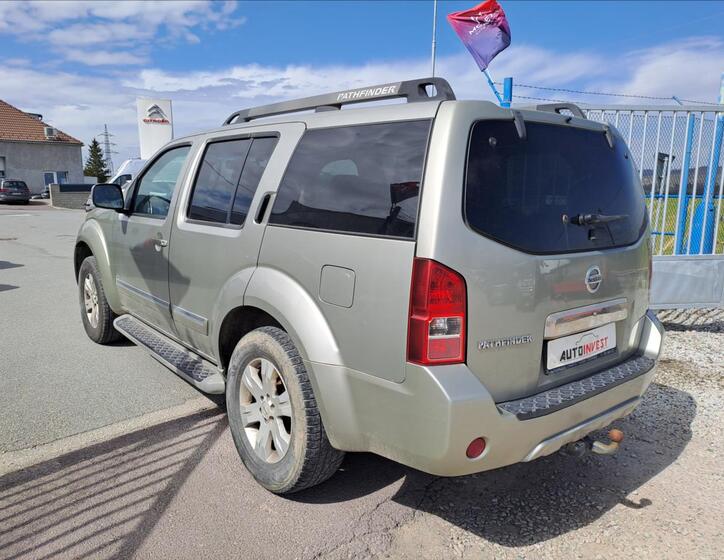 Nissan Pathfinder 4