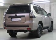 Toyota Land Cruiser 5