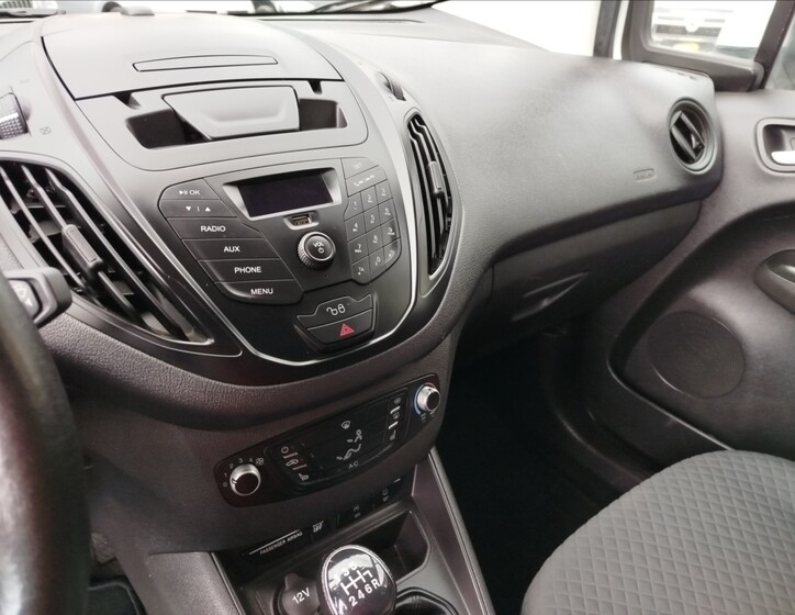 Ford Tourneo Courier 18