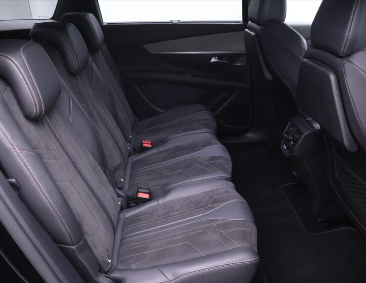 Peugeot 5008 13