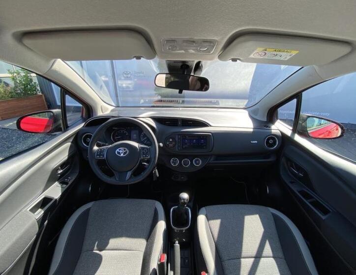 Toyota Yaris 14