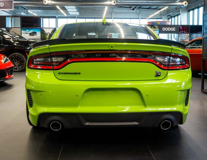 Dodge Charger 4