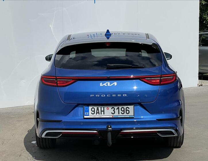 KIA ProCeed 22