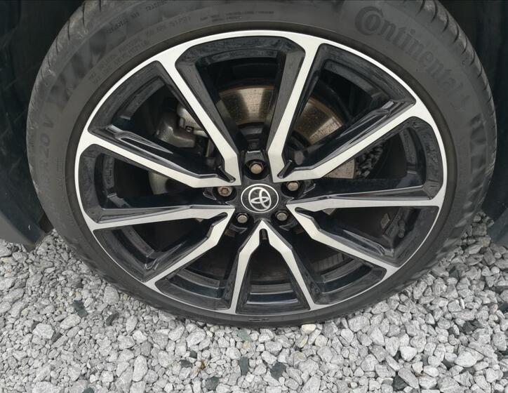 Toyota C-HR 23