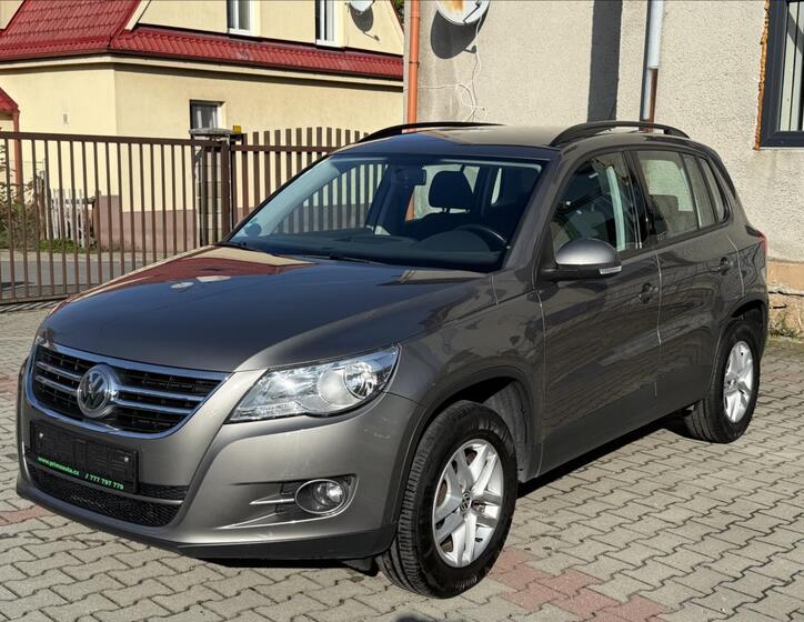 Volkswagen Tiguan 9