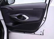 Toyota Yaris Cross 13