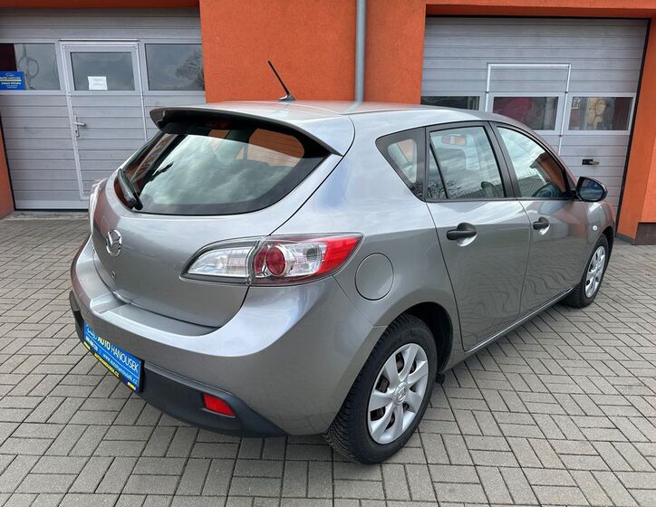 Mazda 3 2