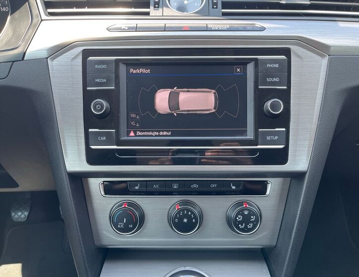 Volkswagen Passat 13