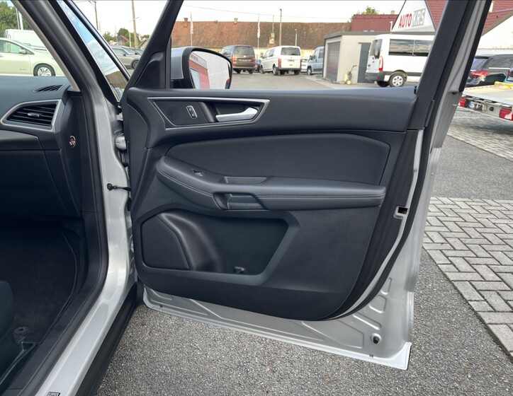 Ford Galaxy 52