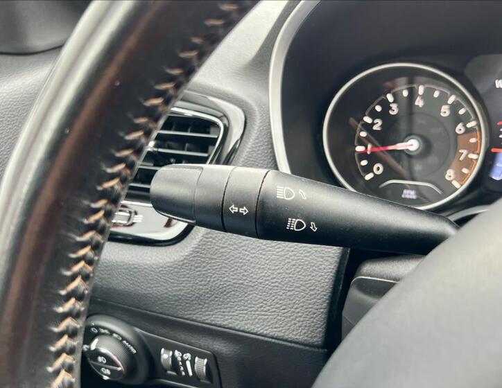 Jeep Compass 25