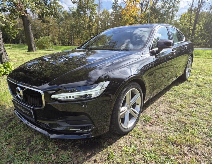 Volvo S90 1