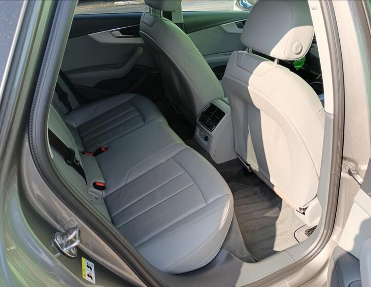 Audi A4 Allroad 37