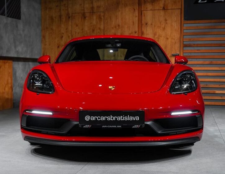Porsche Cayman 7