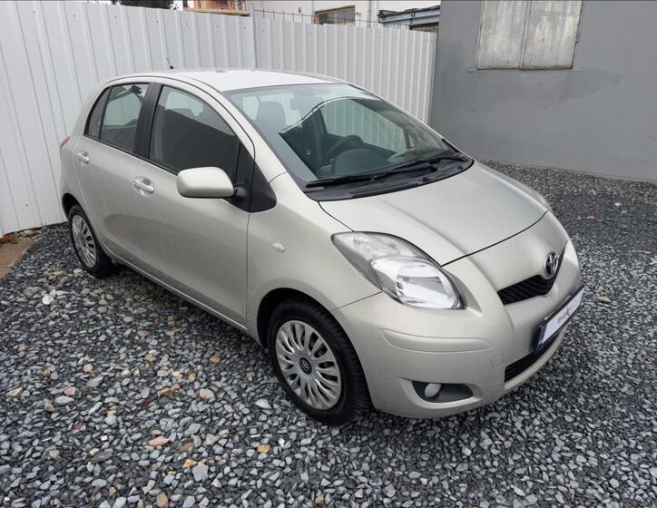 Toyota Yaris 7