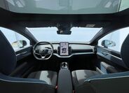 Volvo EX30 6
