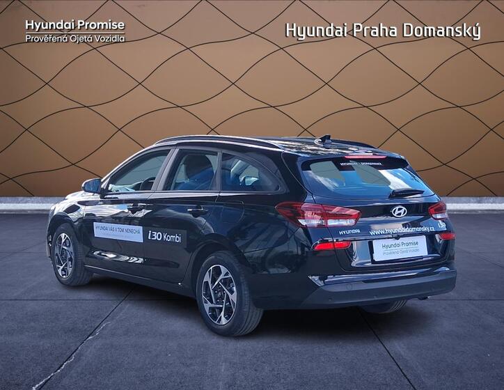 Hyundai i30 4