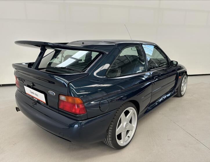 Ford Escort 2