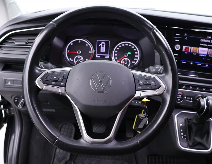 Volkswagen Multivan 19