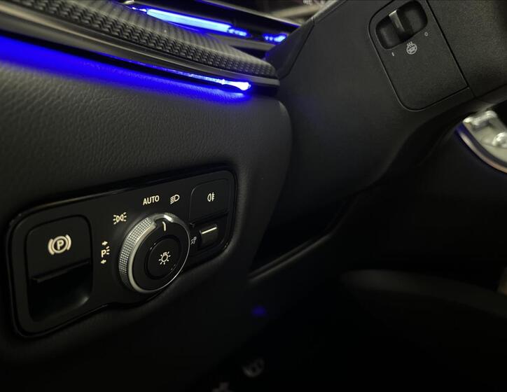 Mercedes-Benz Třídy V 11