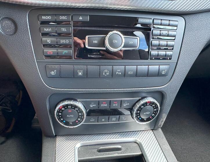 Mercedes-Benz GLK 28