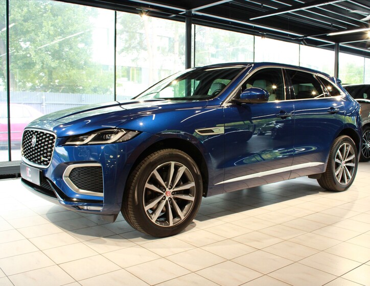 Jaguar F-Pace 3