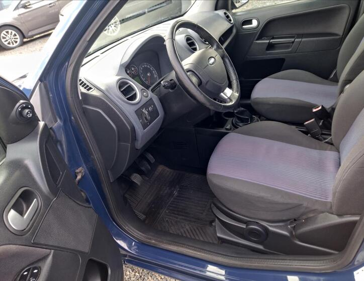 Ford Fusion 9