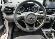 Toyota Yaris Cross 18