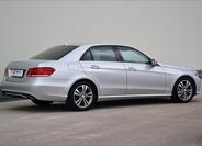 Mercedes-Benz Třídy E 9