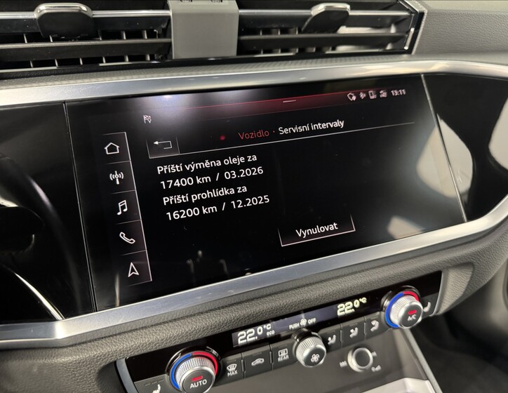 Audi Q3 30