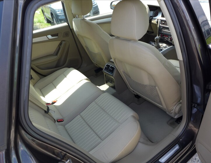 Audi A4 33