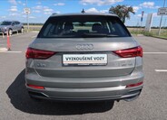 Audi Q3 9