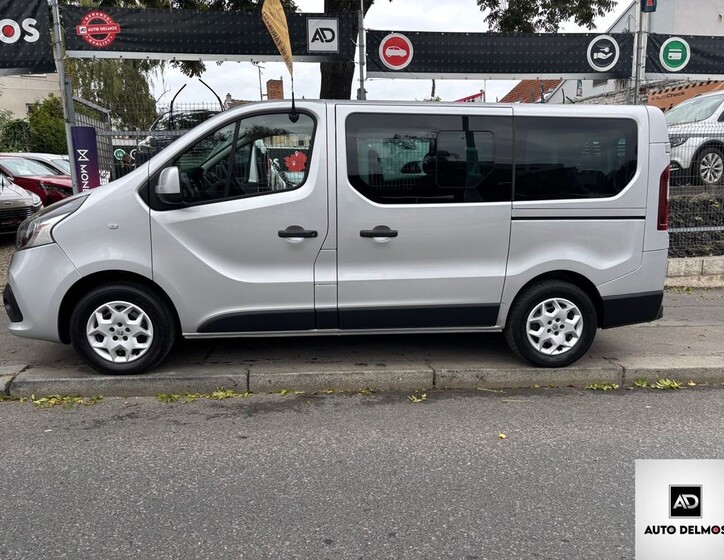 Renault Trafic 48